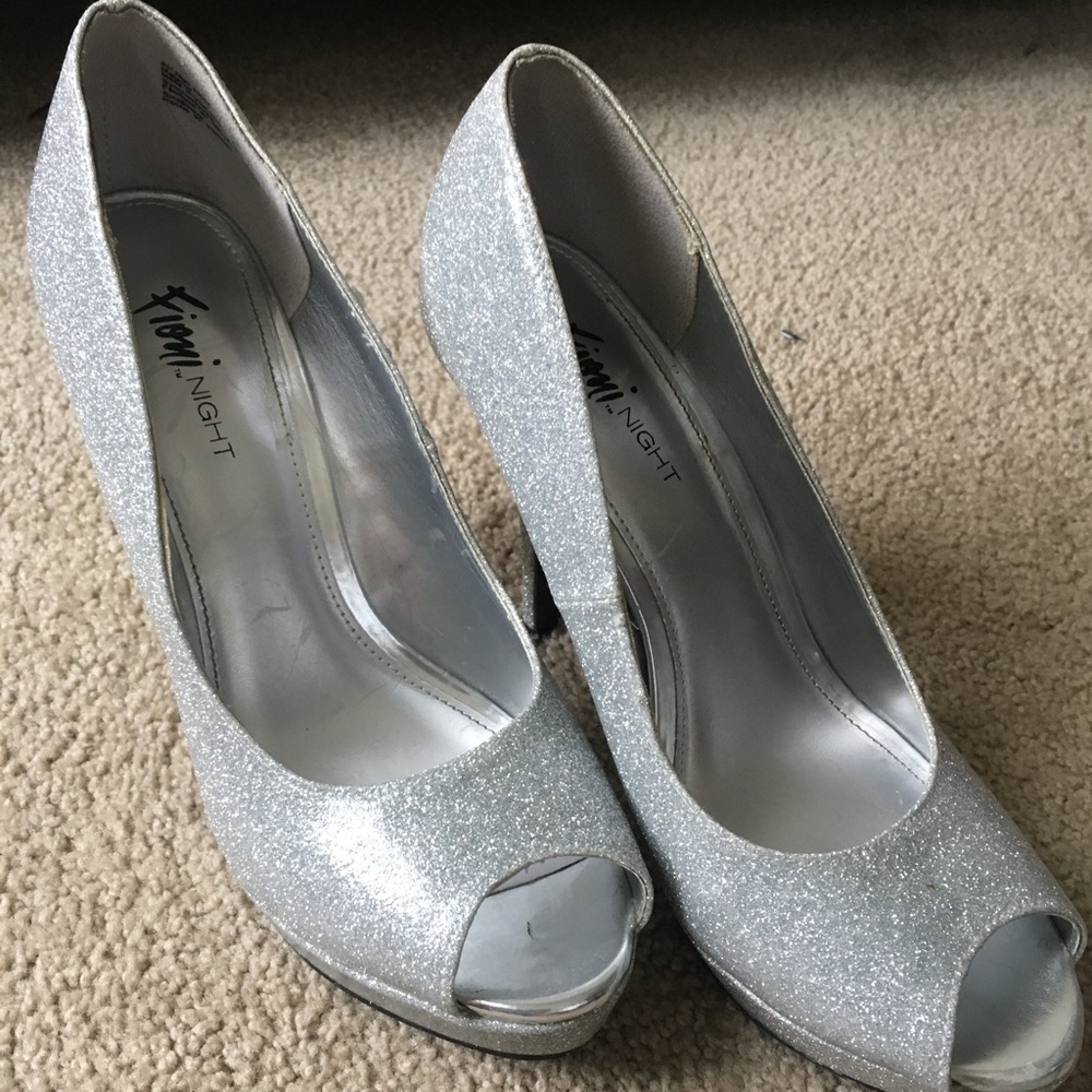 Worn Once!!! For About Two Hours - image 1